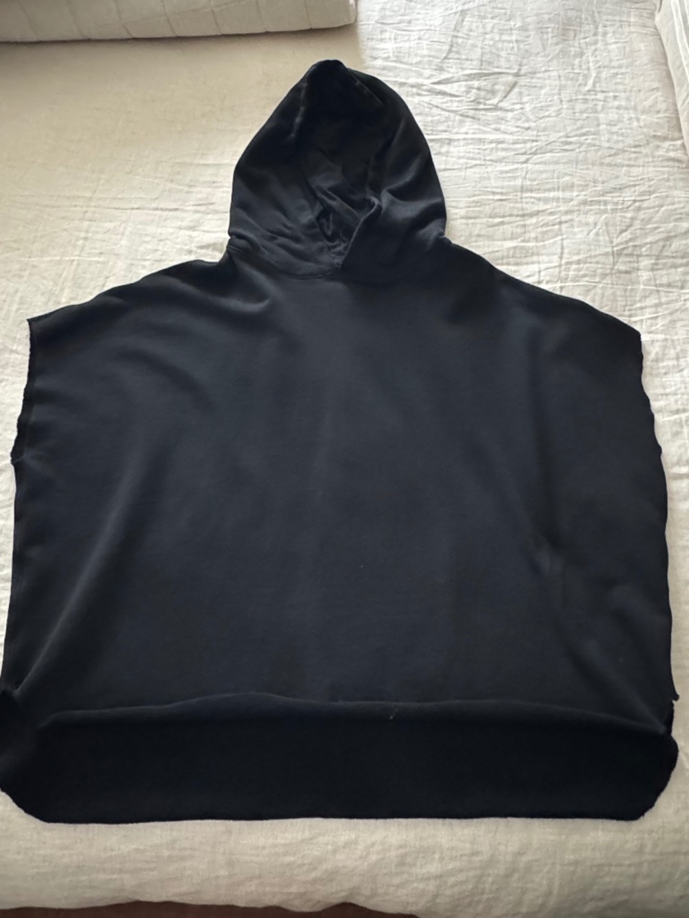 Frank & Eileen Black Hooded SS Capelet - one size - XLNT